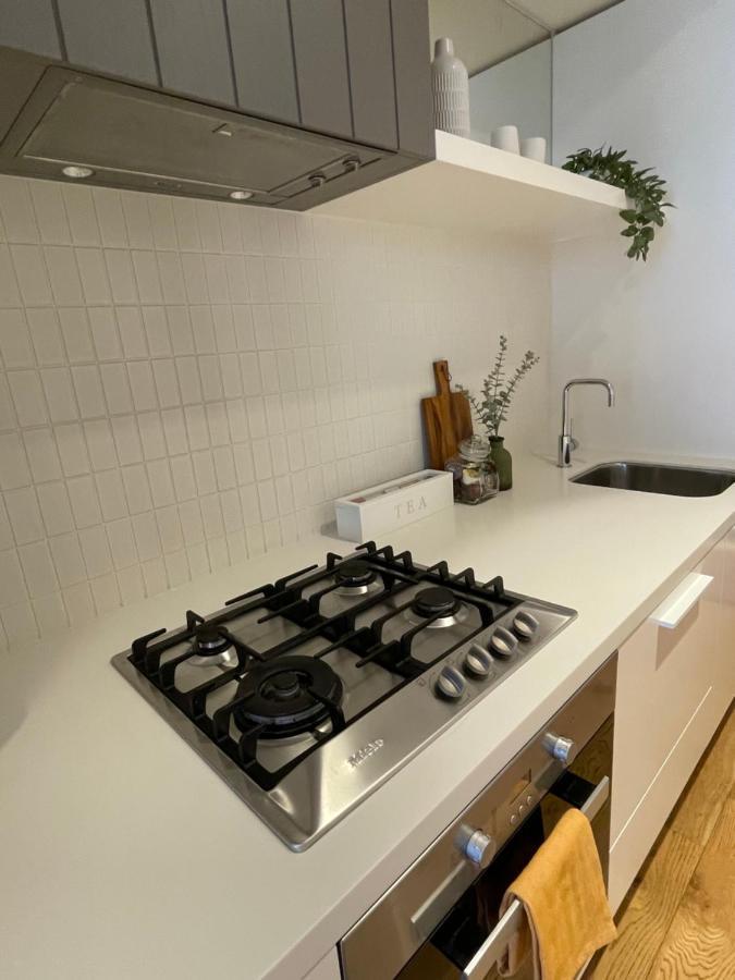 Cozy 1 Bed Apt & Spa,Free Parking ,Phenomena Views Melbourne Exterior foto